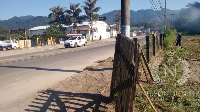 Terreno de 11500 M² a Venda em Ubatuba-sp Beira Rodovia