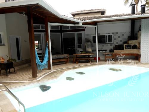 Casa de 4 Dormitórios Alto Padrão a Venda em Ubatuba-sp Horto