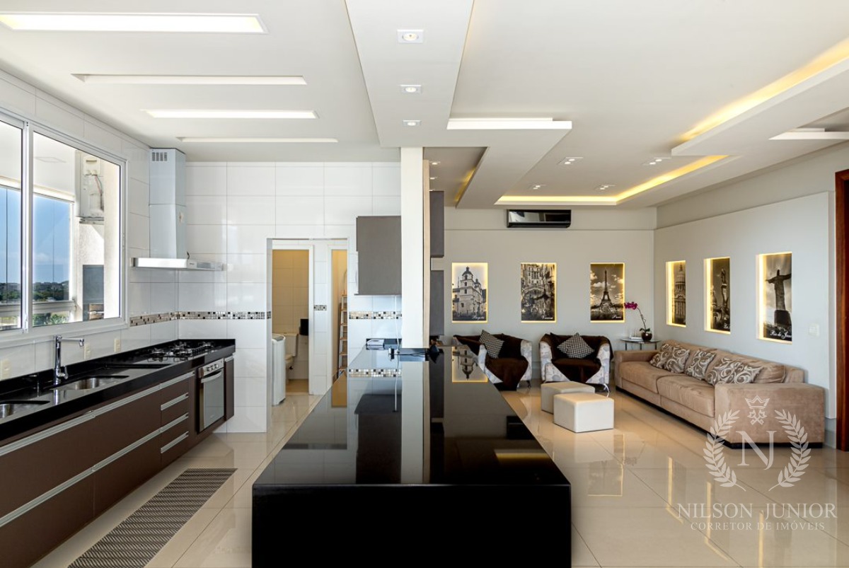 Cobertura de 401 M² - 4 Dormitórios (suites) , a Venda em Ubatuba Sp Centro